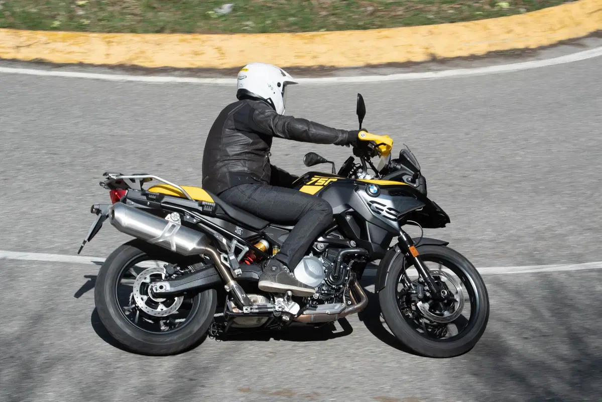 Maxienduro 1000 2021 TEST: BMW F750GS vs Moto Guzzi V85TT vs Triumph Tiger 850 Sport! (12)