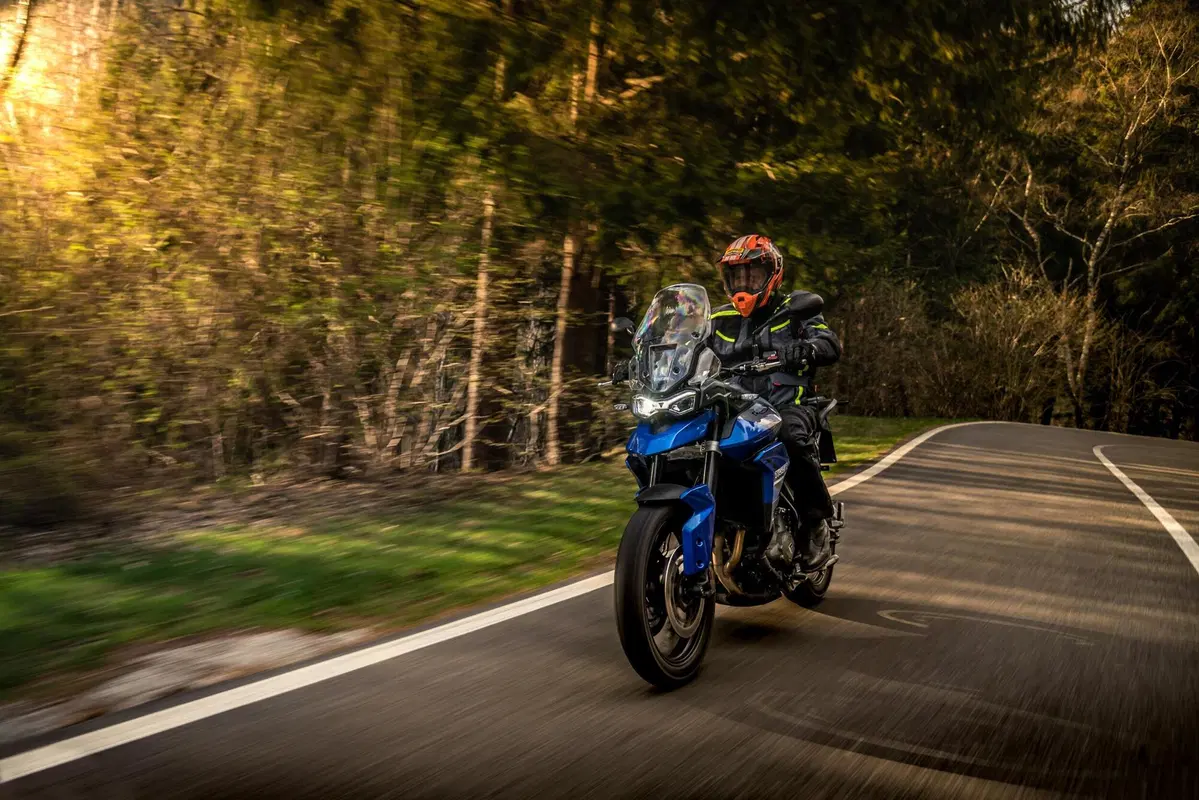 Maxienduro 1000 2021 TEST: BMW F750GS vs Moto Guzzi V85TT vs Triumph Tiger 850 Sport! (35)