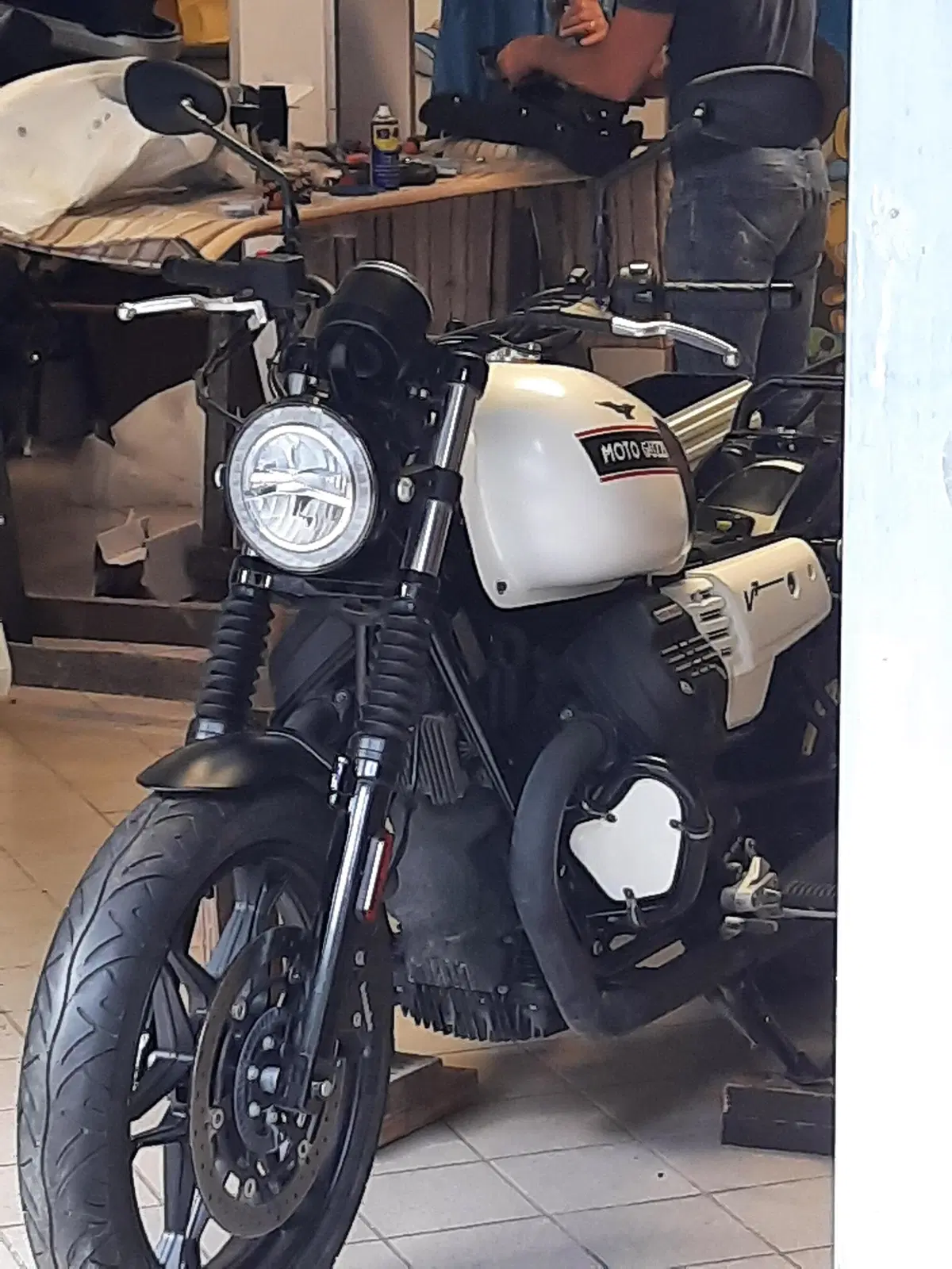 La special del lettore: una Moto Guzzi V7 che guarda al passato (5)