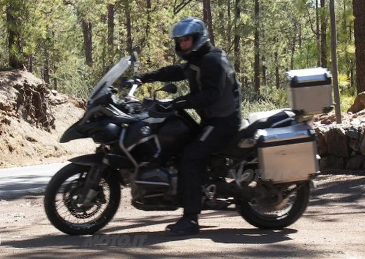 BMW 2014: R1200R, R1200RT e R1200GS Adventure (2)