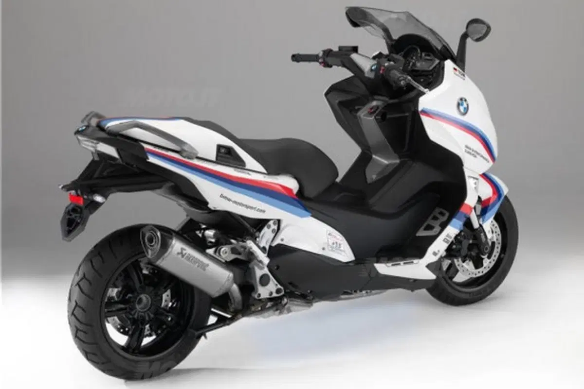 BMW C600 Sport: Limited Edition DTM replica (4)