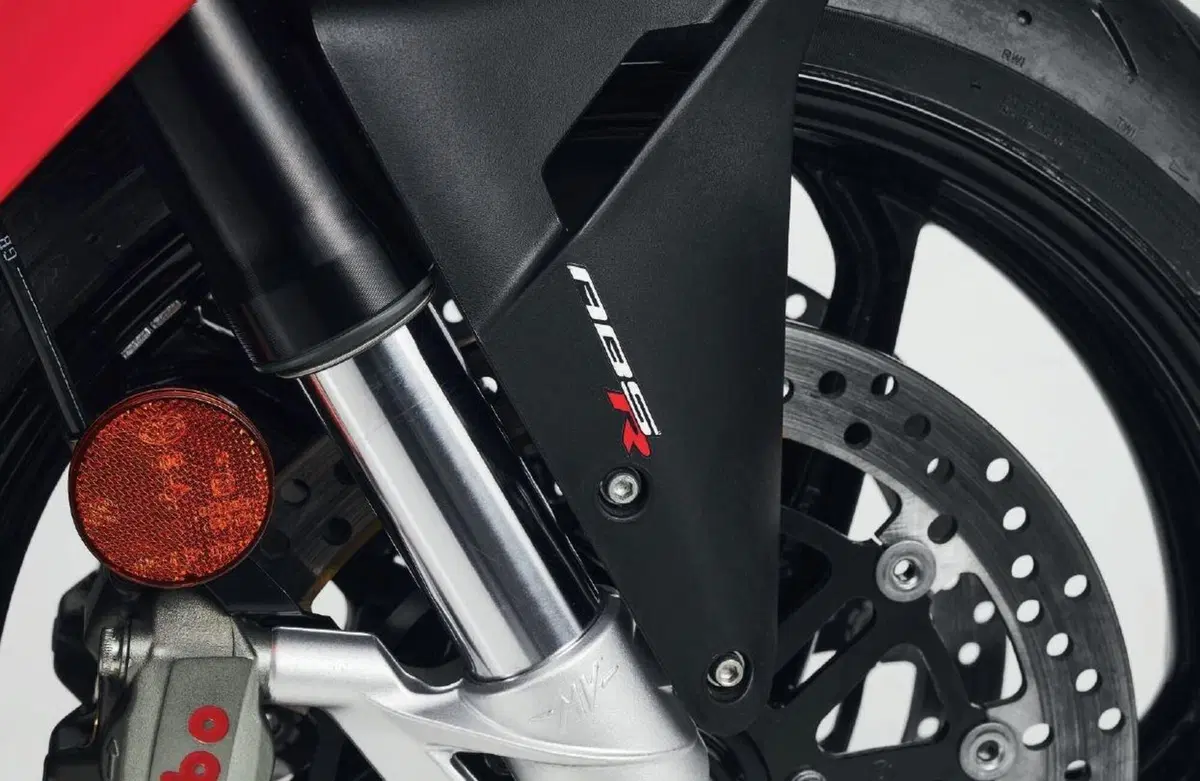 MV Agusta F3 800 F3 800 Rosso (2021 - 23) (17)