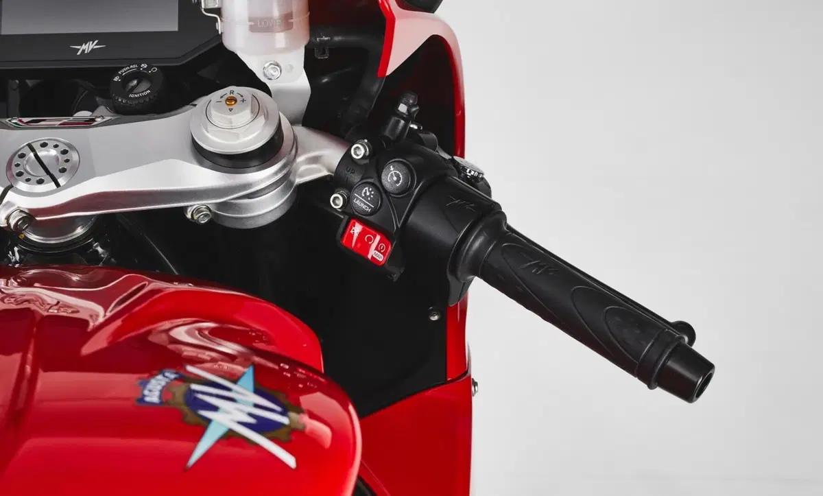 MV Agusta F3 800 RR in arrivo? (4)