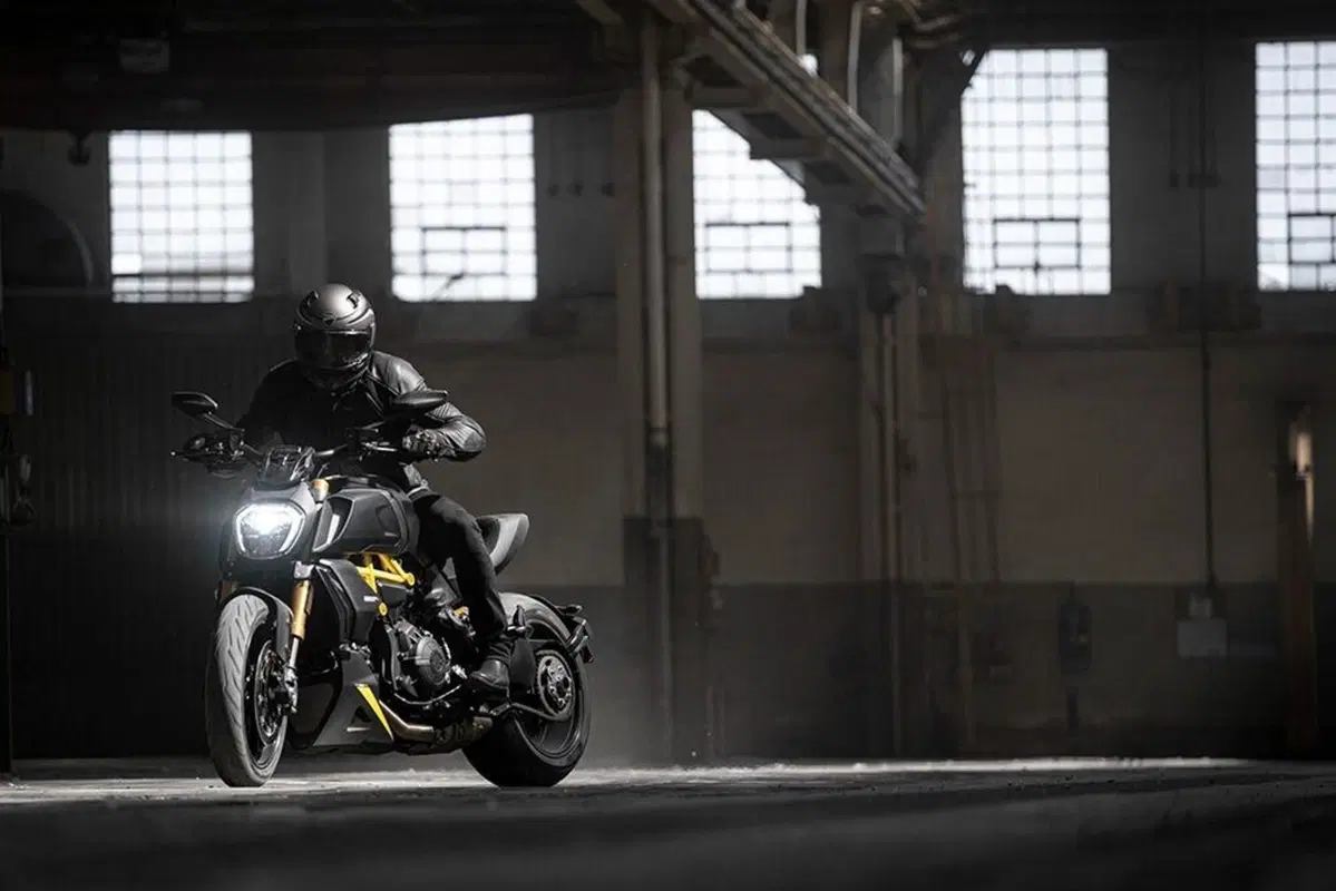 Ducati Diavel 1260S “Black and Steel”. Carattere sportivo (13)