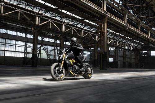 Ducati Diavel 1260S “Black and Steel”. Carattere sportivo (2)