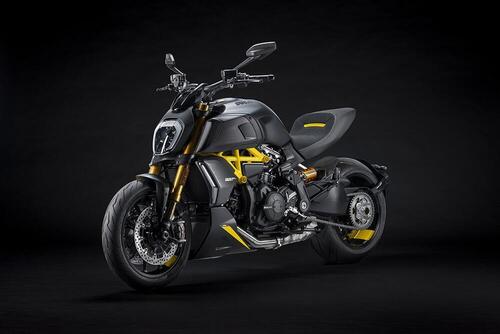 Ducati Diavel 1260S “Black and Steel”. Carattere sportivo (7)