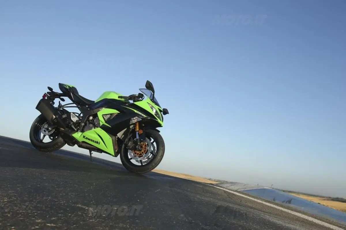 Kawasaki Ninja ZX-6R 636  (11)