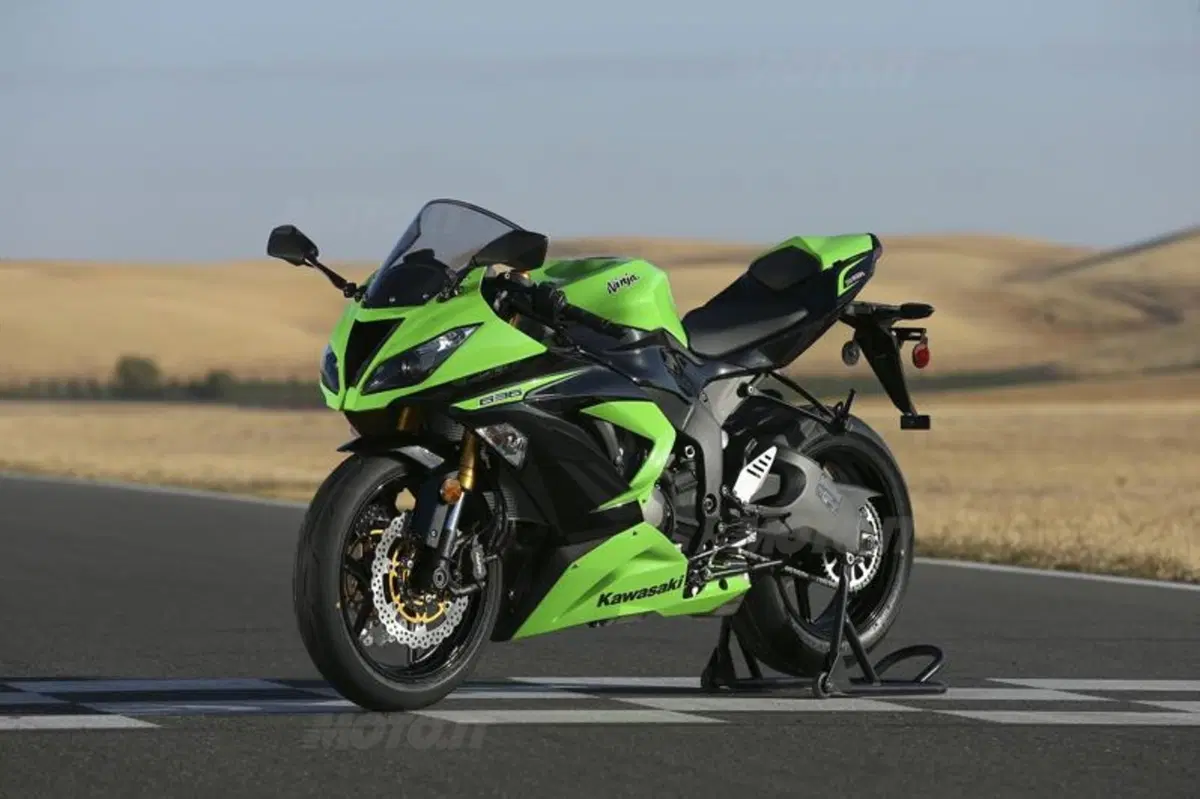 Kawasaki Ninja ZX-6R 636  (17)
