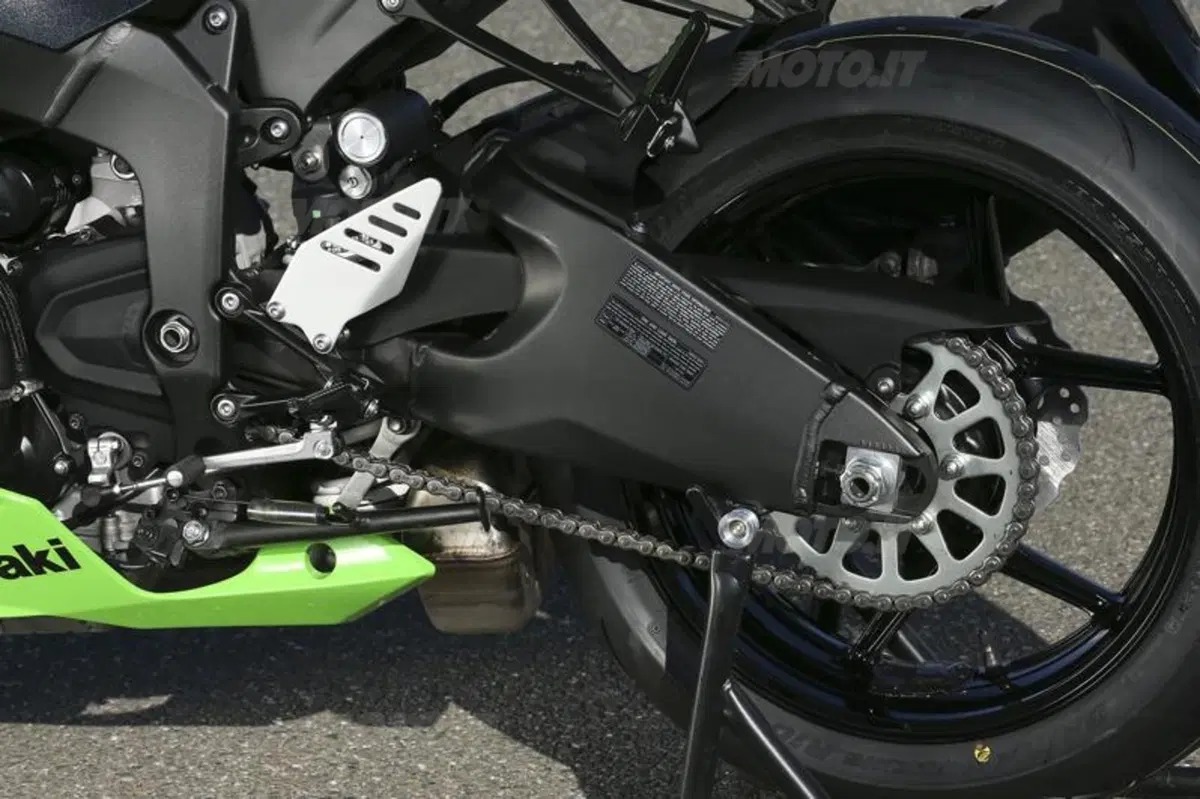 Kawasaki Ninja ZX-6R 636  (26)