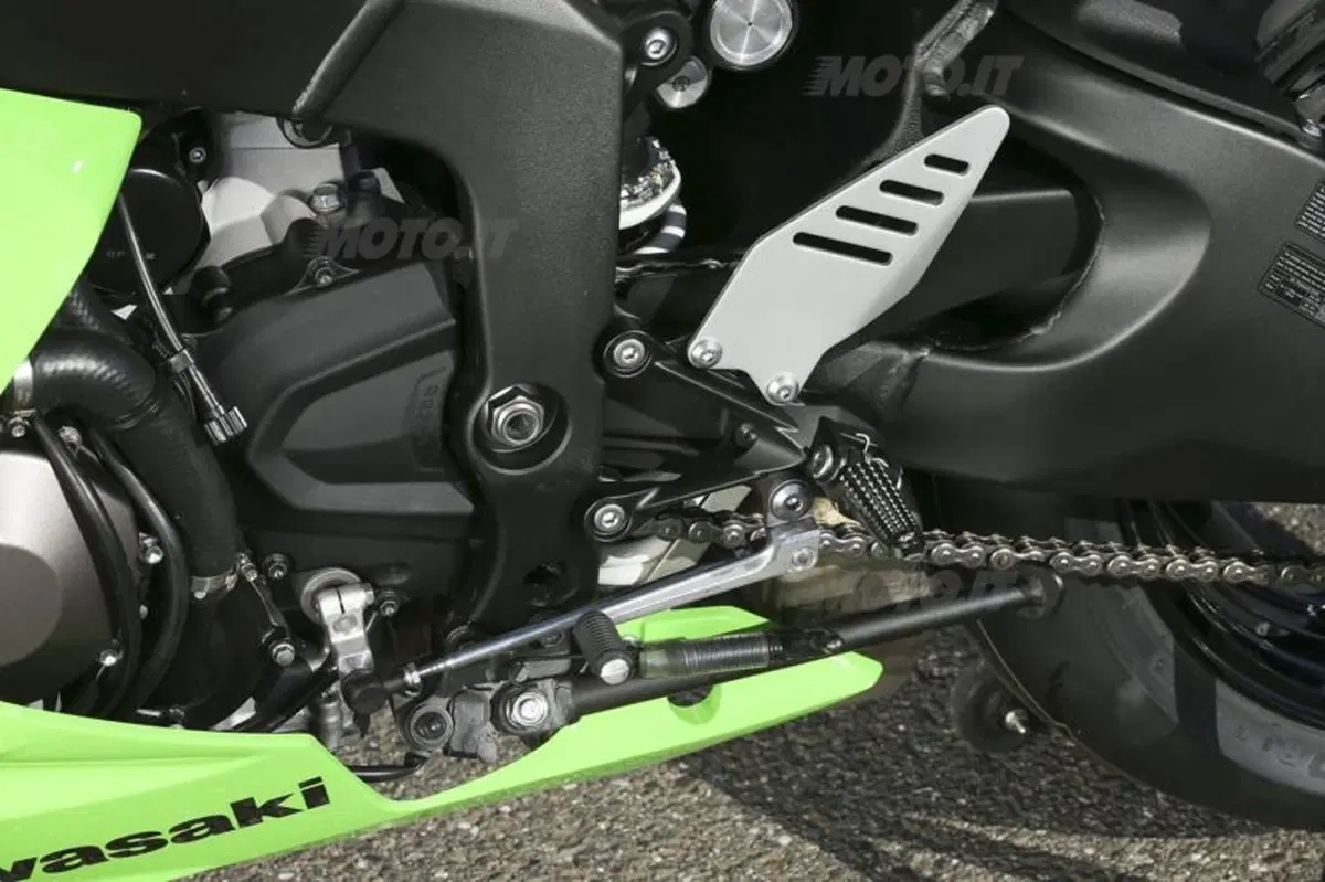 Kawasaki Ninja ZX-6R 636  (27)