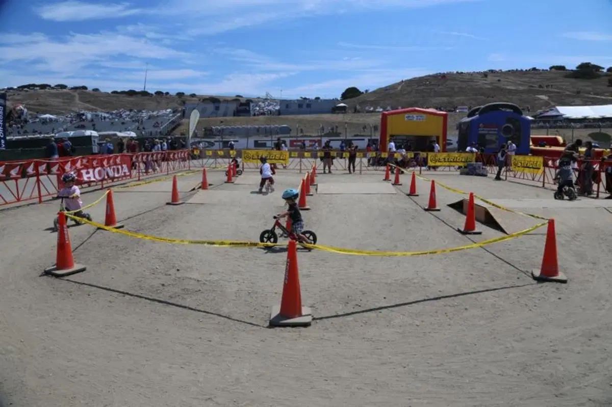 Laguna Seca: quando la gara mondiale incontra la festa di paese (4)
