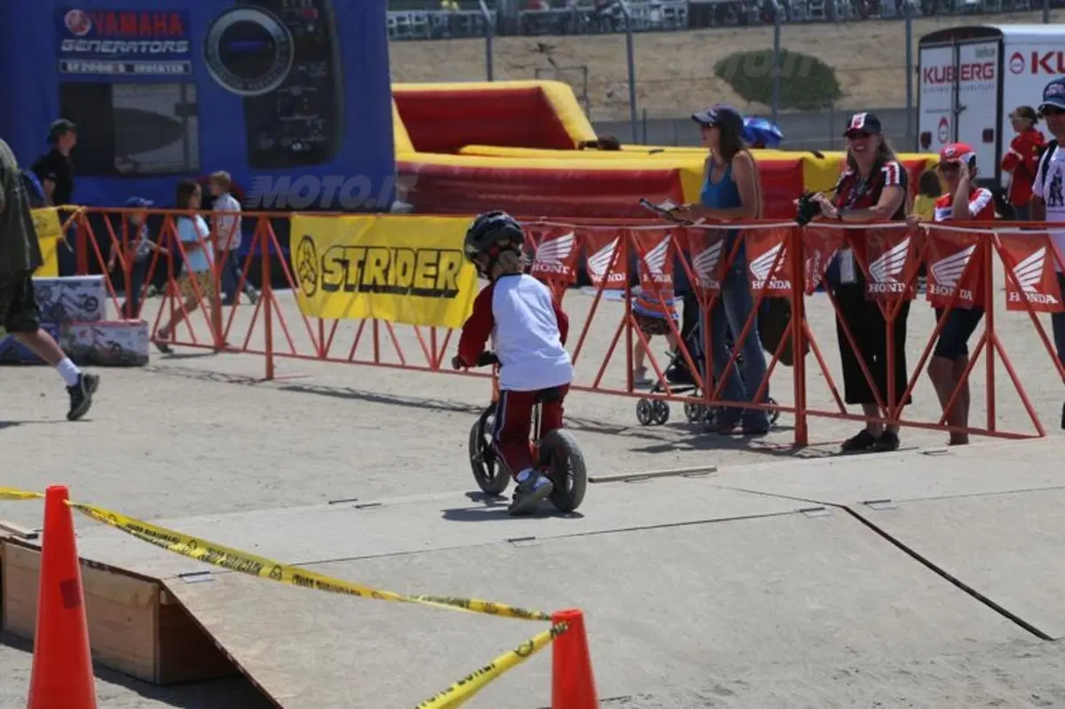 Laguna Seca: quando la gara mondiale incontra la festa di paese (5)