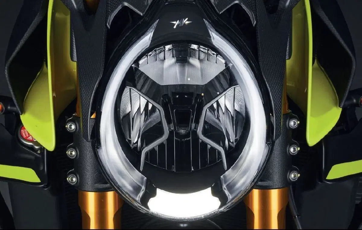 MV Agusta Brutale 1000RR 2021. Dati, foto e prezzo (15)