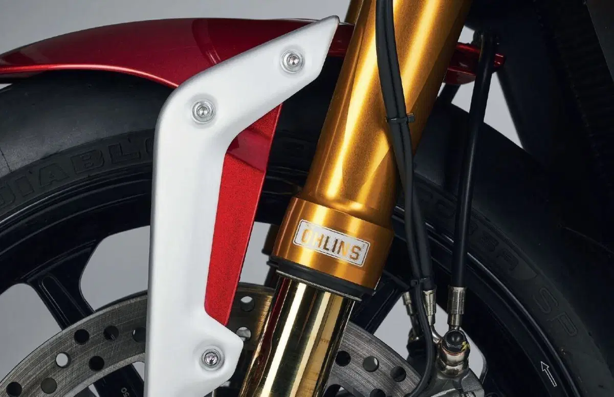 MV Agusta Brutale 1000RR 2021. Dati, foto e prezzo (19)