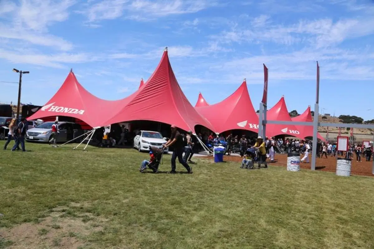 Laguna Seca: quando la gara mondiale incontra la festa di paese (15)