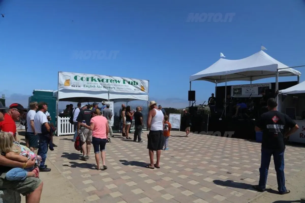 Laguna Seca: quando la gara mondiale incontra la festa di paese (25)