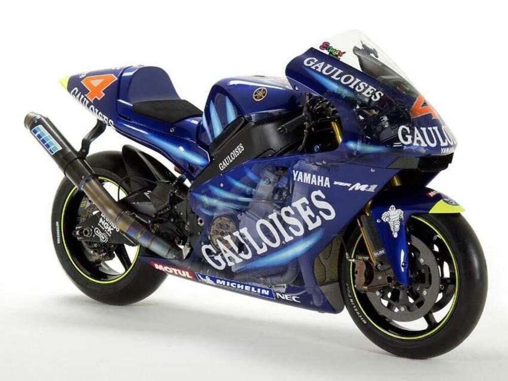 La M1 990 MotoGP del 2002