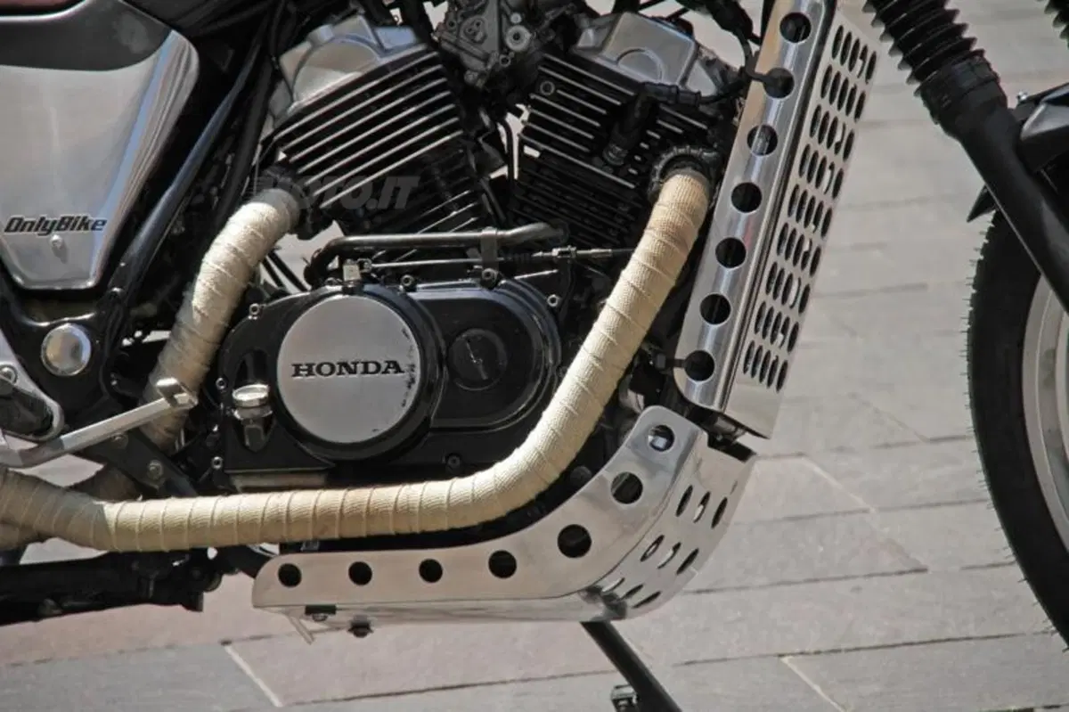 Honda VT500E Flat Track (14)