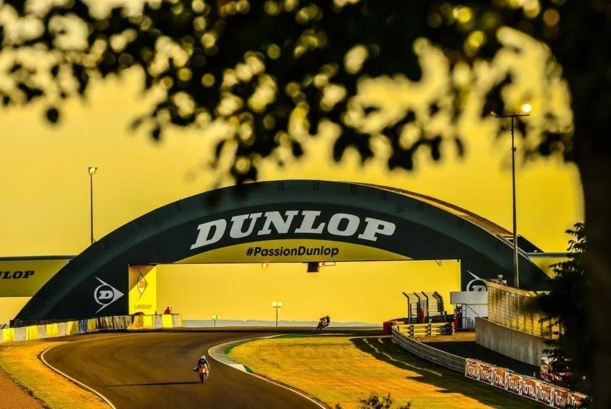 La 24 Ore di Le Mans vinta dalla Suzuki di Guintoli, Simeon e Black (5)