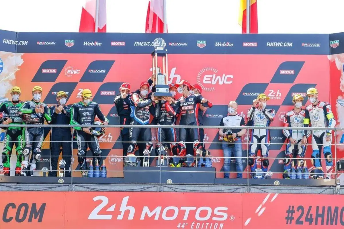 La 24 Ore di Le Mans vinta dalla Suzuki di Guintoli, Simeon e Black (12)