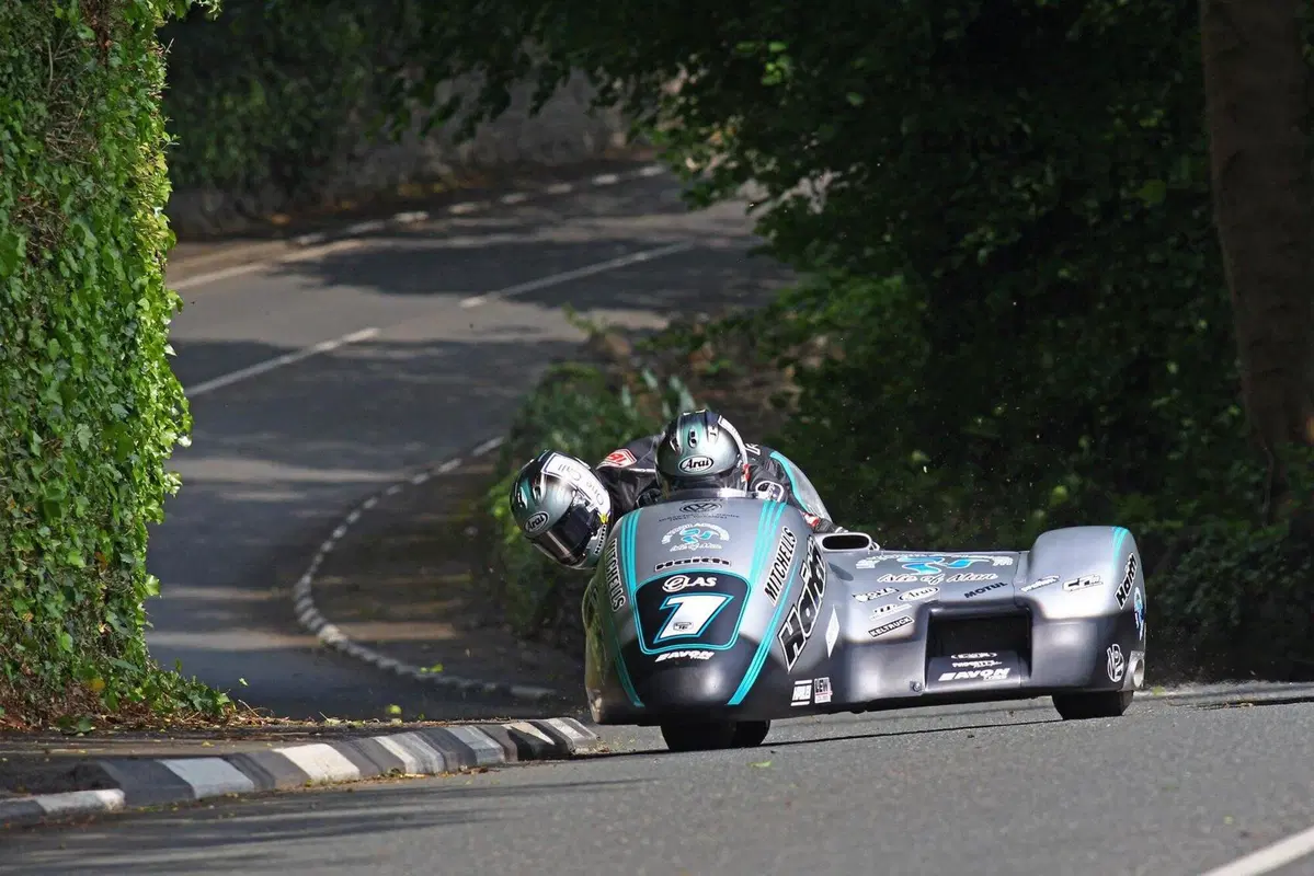 Il Tourist Trophy si rinnova: dal 2022 copertura live, nuovi programmi di gara e Supertwin