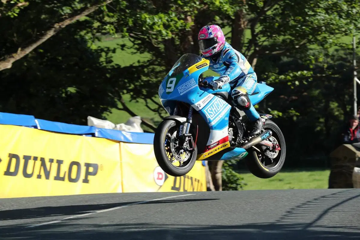 Il Tourist Trophy si rinnova: dal 2022 copertura live, nuovi programmi di gara e Supertwin (2)