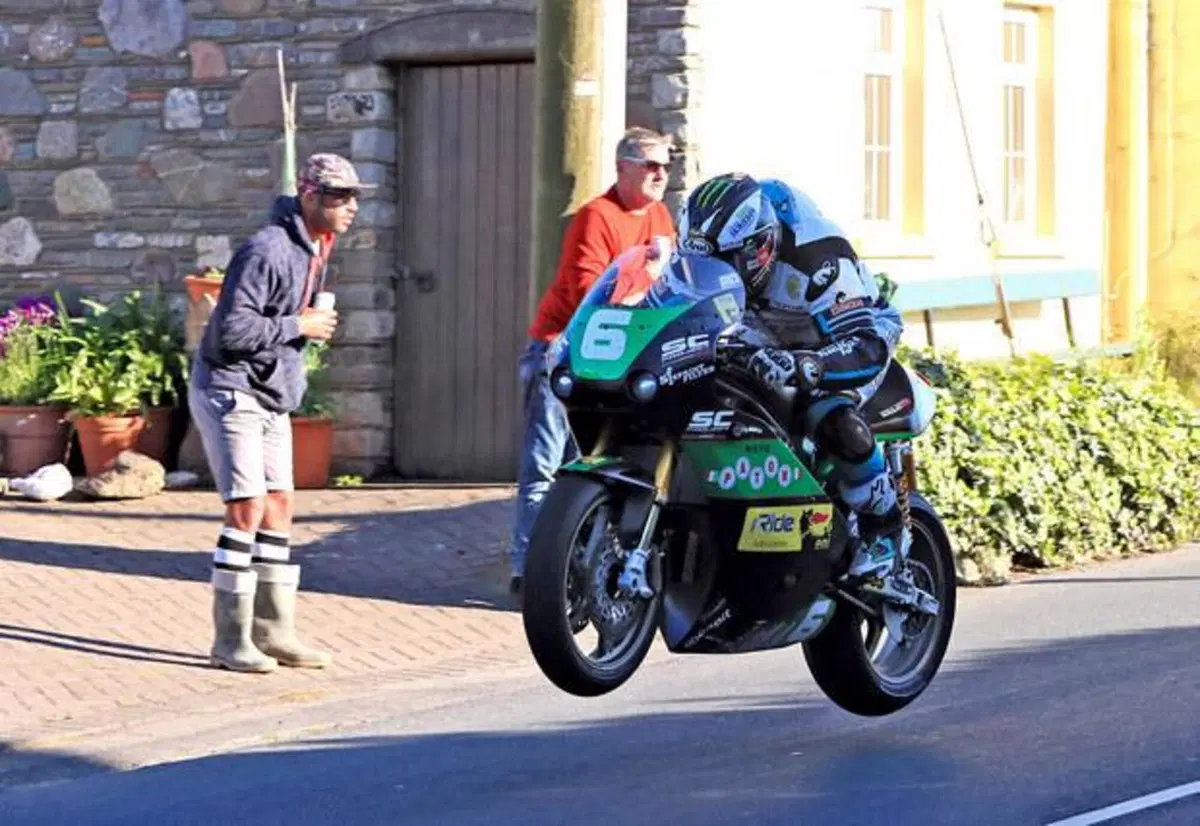 Il Tourist Trophy si rinnova: dal 2022 copertura live, nuovi programmi di gara e Supertwin (3)