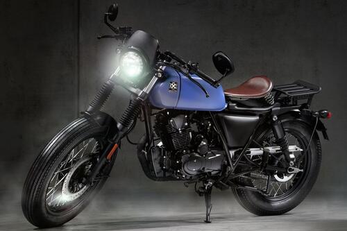 Brixton Rayburn 125. Un po' café racer, un po' bobber (2)