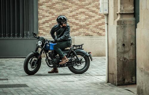 Brixton Rayburn 125. Un po' café racer, un po' bobber (4)