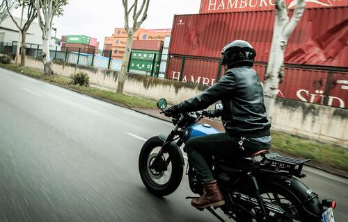 Brixton Rayburn 125. Un po' café racer, un po' bobber (6)