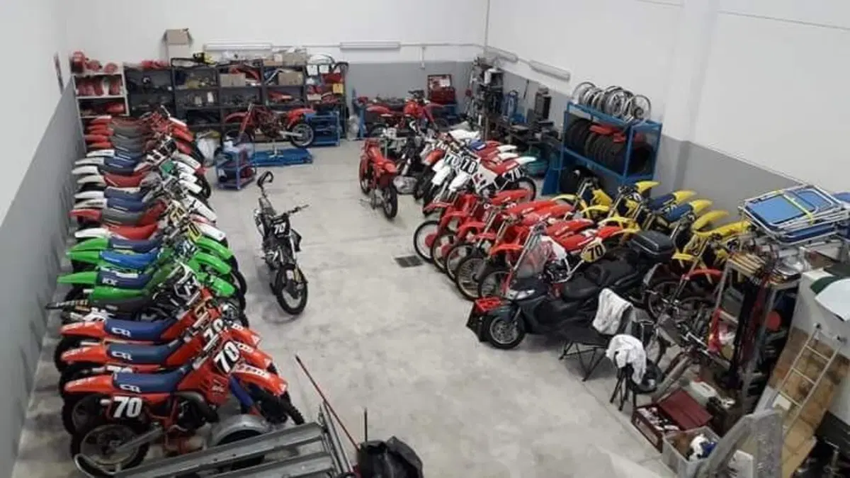In fumo l’intera collezione di moto di Roberto Montironi: 'ho detto addio a sogni e sacrifici di una vita' (6)