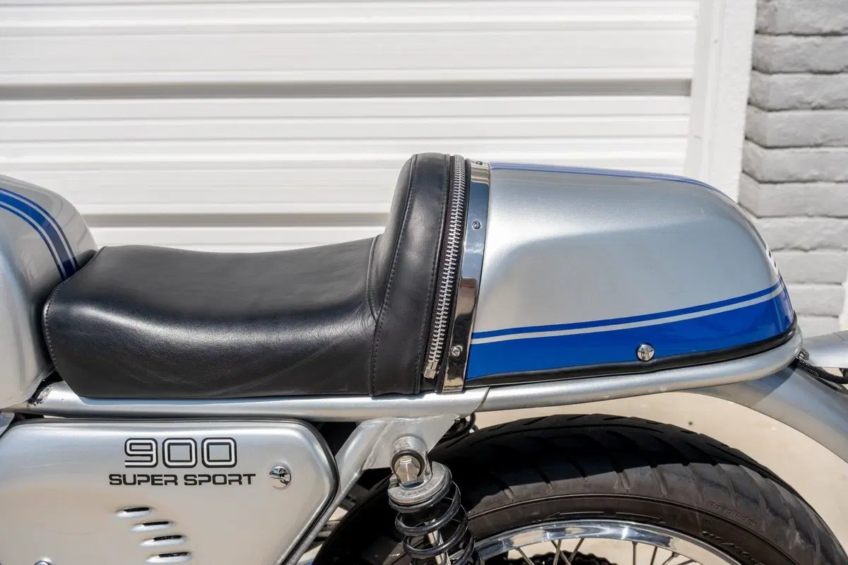 Una Ducati 900 SS del 1976 all'asta per 30.000 euro (16)
