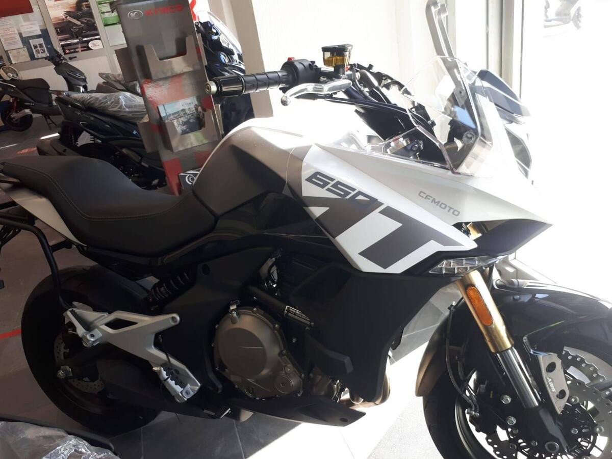 Vendo CFMOTO 650MT (2021 - 24) nuova a Genova (codice 8392657) 