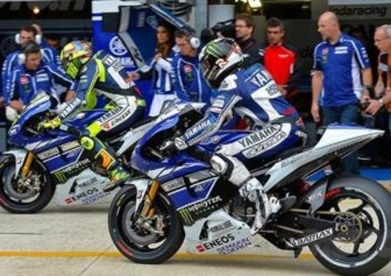 Test MotoGP. In pista Yamaha, Suzuki e Honda HRC con Stoner