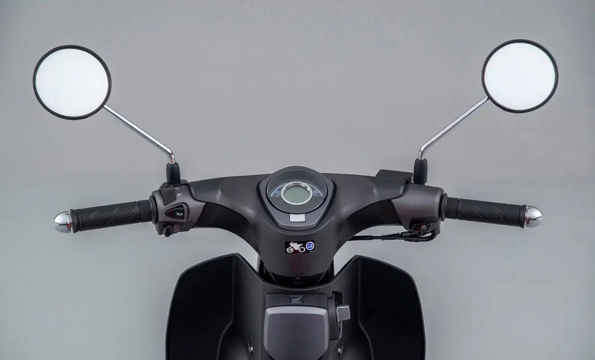 Honda Super Cub C125 Super Cub C125 (2022 - 26) (4)