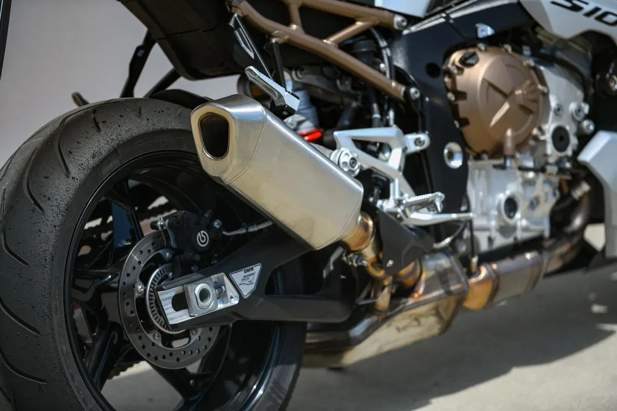BMW S1000R 2021 TEST: è migliorata. Forse troppo? (8)