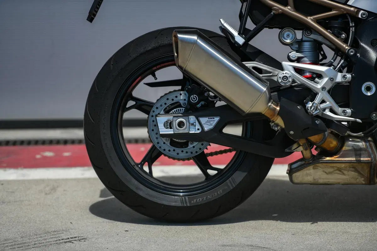 BMW S1000R 2021 TEST: è migliorata. Forse troppo? (10)