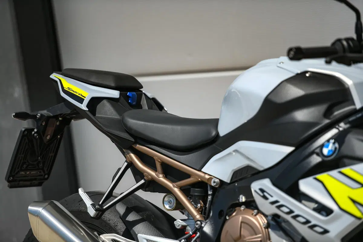BMW S1000R 2021 TEST: è migliorata. Forse troppo? (16)