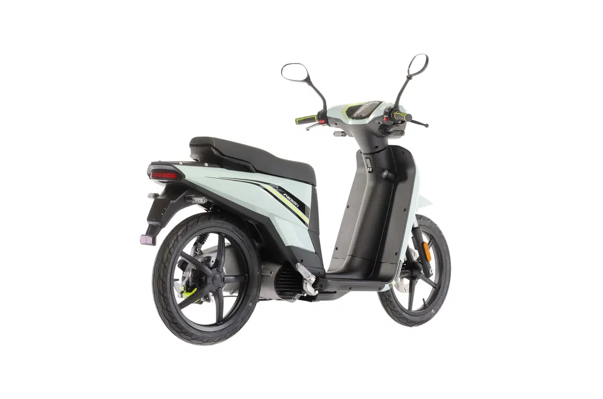 Scooter Askoll 2021. Nuovi colori e nuove batterie (9)