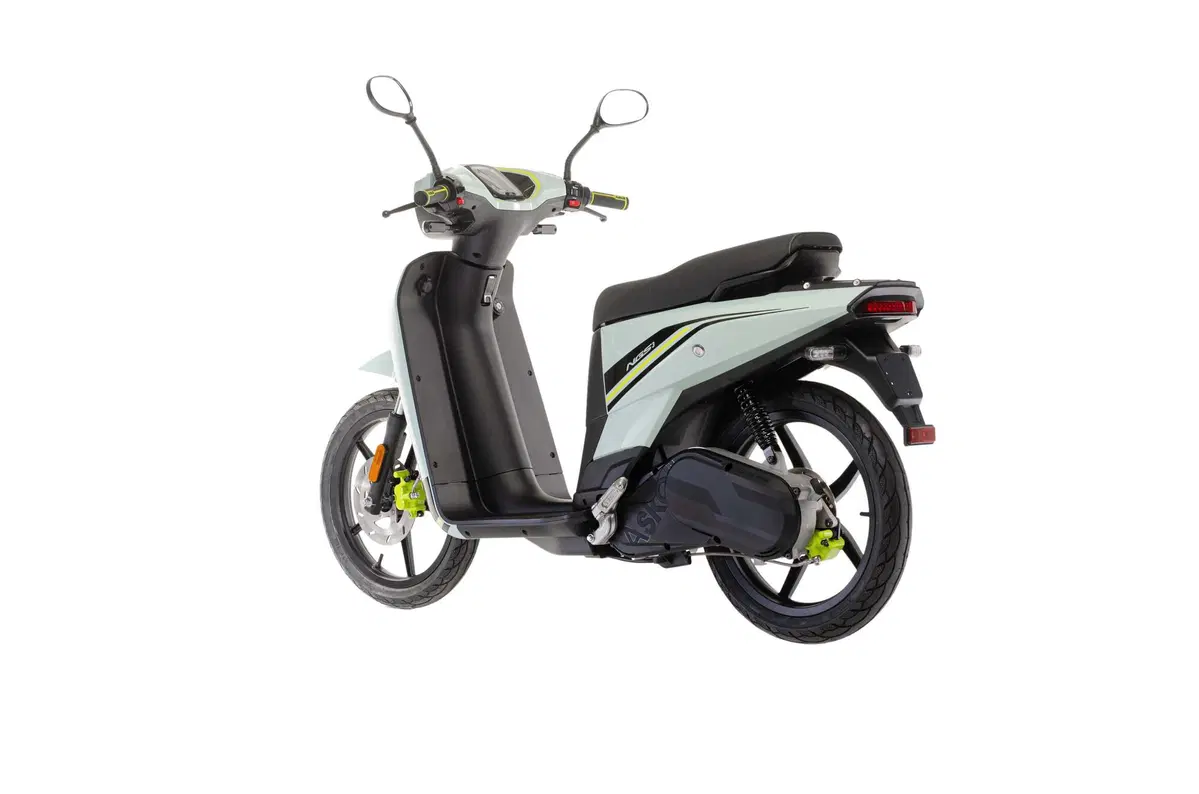 Scooter Askoll 2021. Nuovi colori e nuove batterie (13)