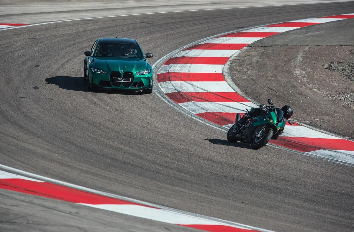 BMW S1000RR: una versione 'Isle of Man' per il mercato francese (6)