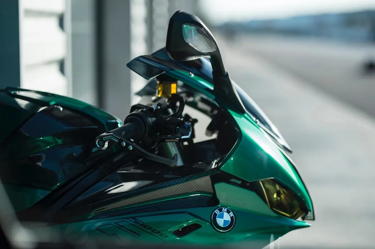 BMW S1000RR: una versione 'Isle of Man' per il mercato francese (3)
