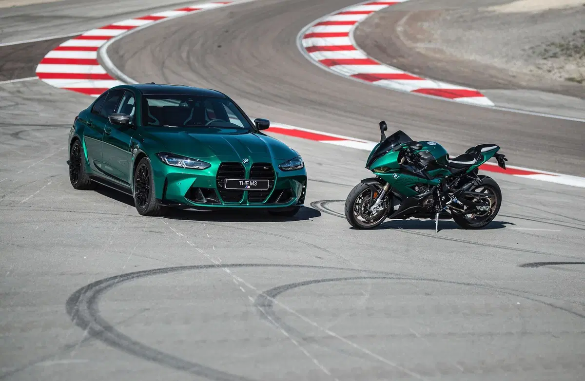 BMW S1000RR: una versione 'Isle of Man' per il mercato francese (2)