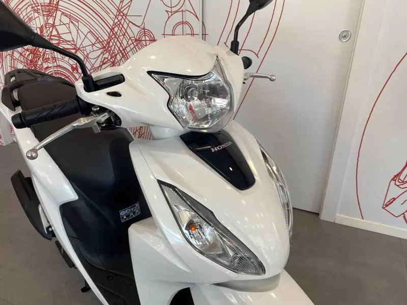 Honda Vision 110 (2025 - 26) (9)
