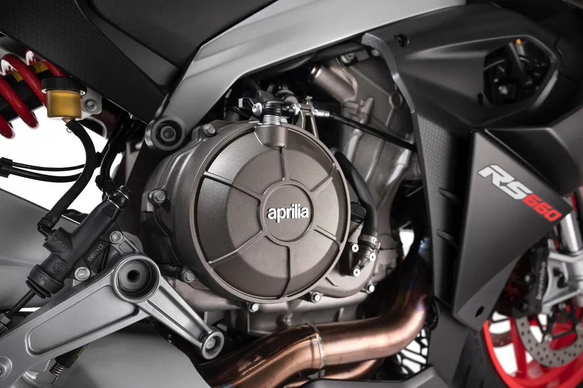 Aprilia RS 660: test in pista a Misano (6)