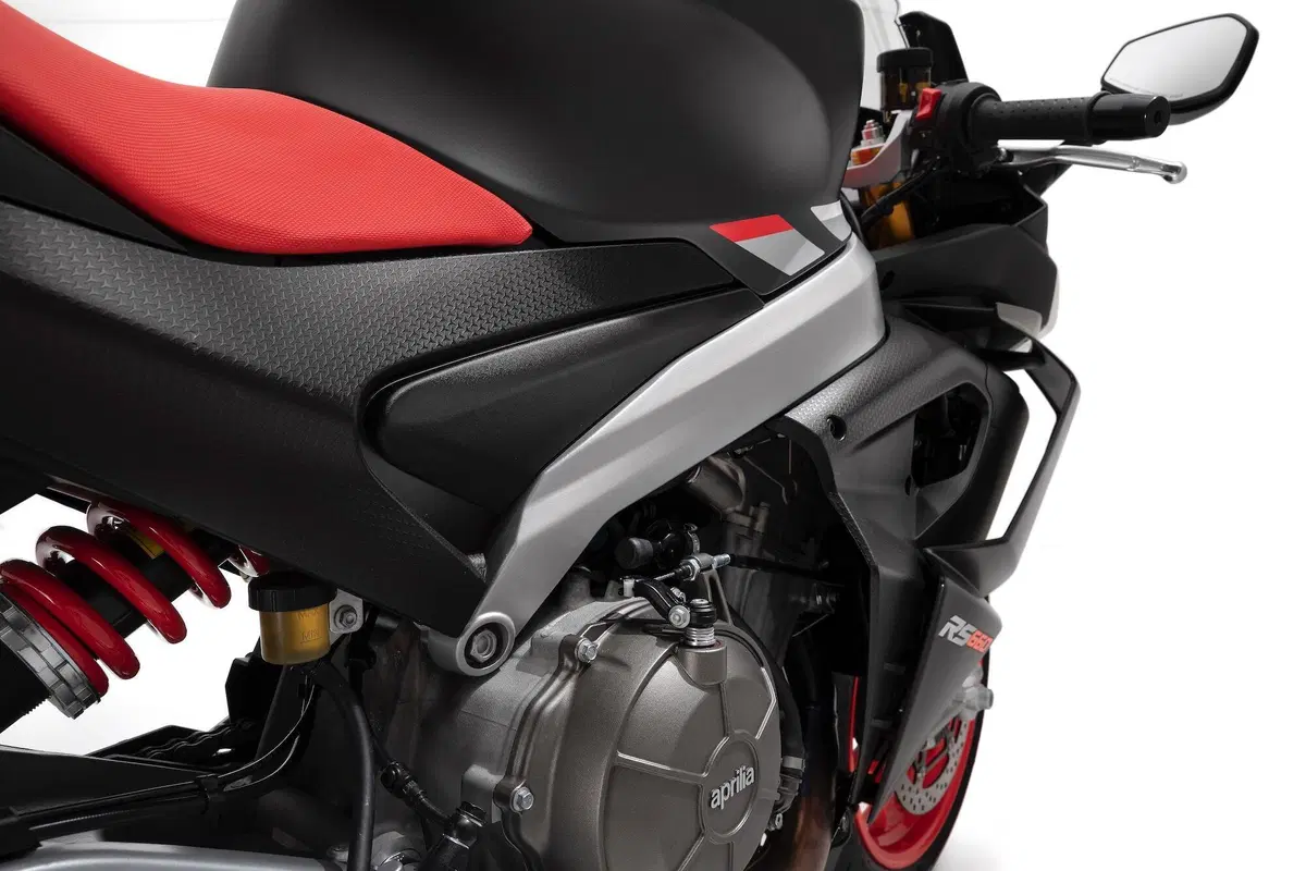 Aprilia RS 660: test in pista a Misano (9)