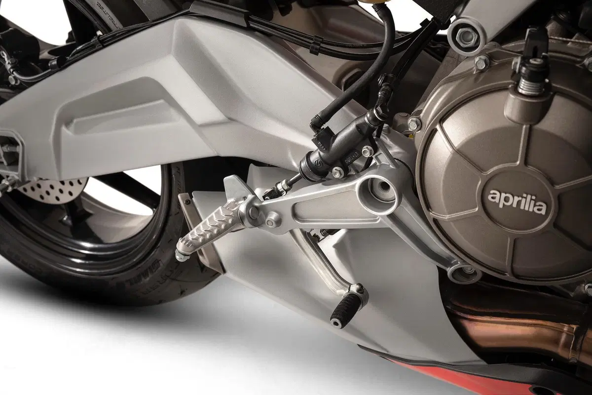 Aprilia RS 660: test in pista a Misano (13)