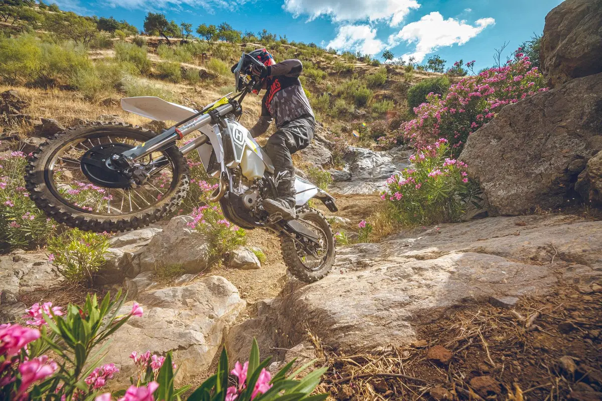Stories di #Jarvisstyle con le Husqvarna TE 300 2T e FE 350 4T (7)