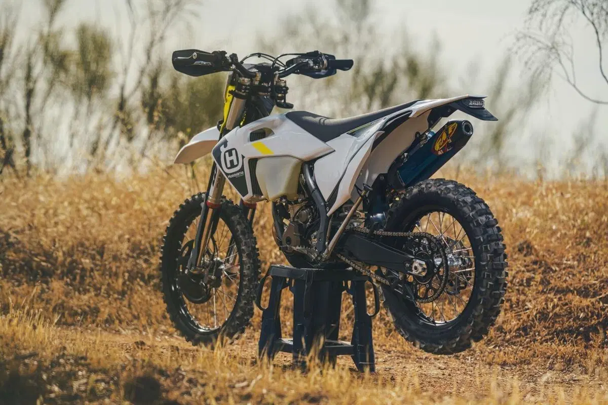 Stories di #Jarvisstyle con le Husqvarna TE 300 2T e FE 350 4T (24)