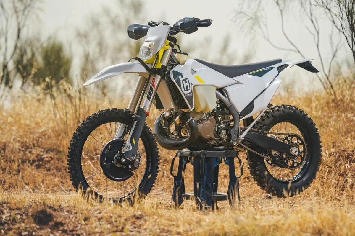 Stories di #Jarvisstyle con le Husqvarna TE 300 2T e FE 350 4T (46)
